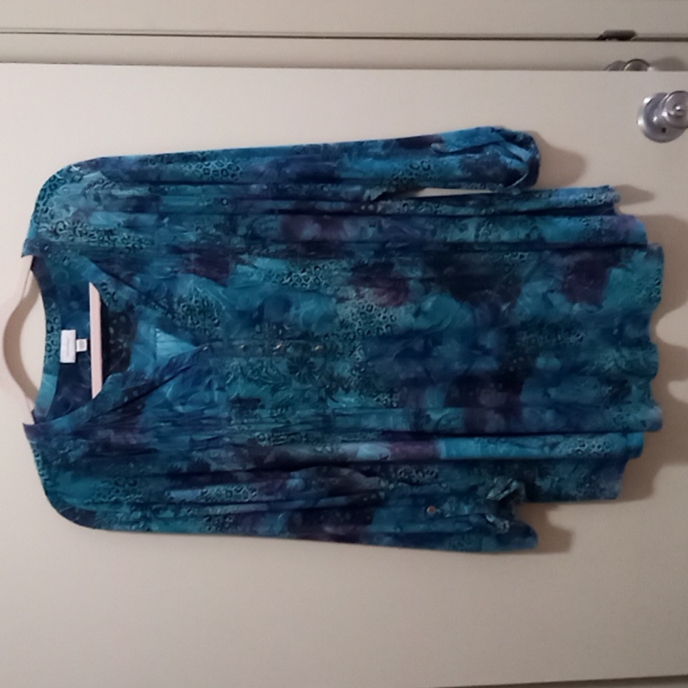 Avenue blue and purple blouse 26/28